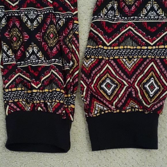 Soft & Stretchy Printed Joggers - Picture 4 of 5